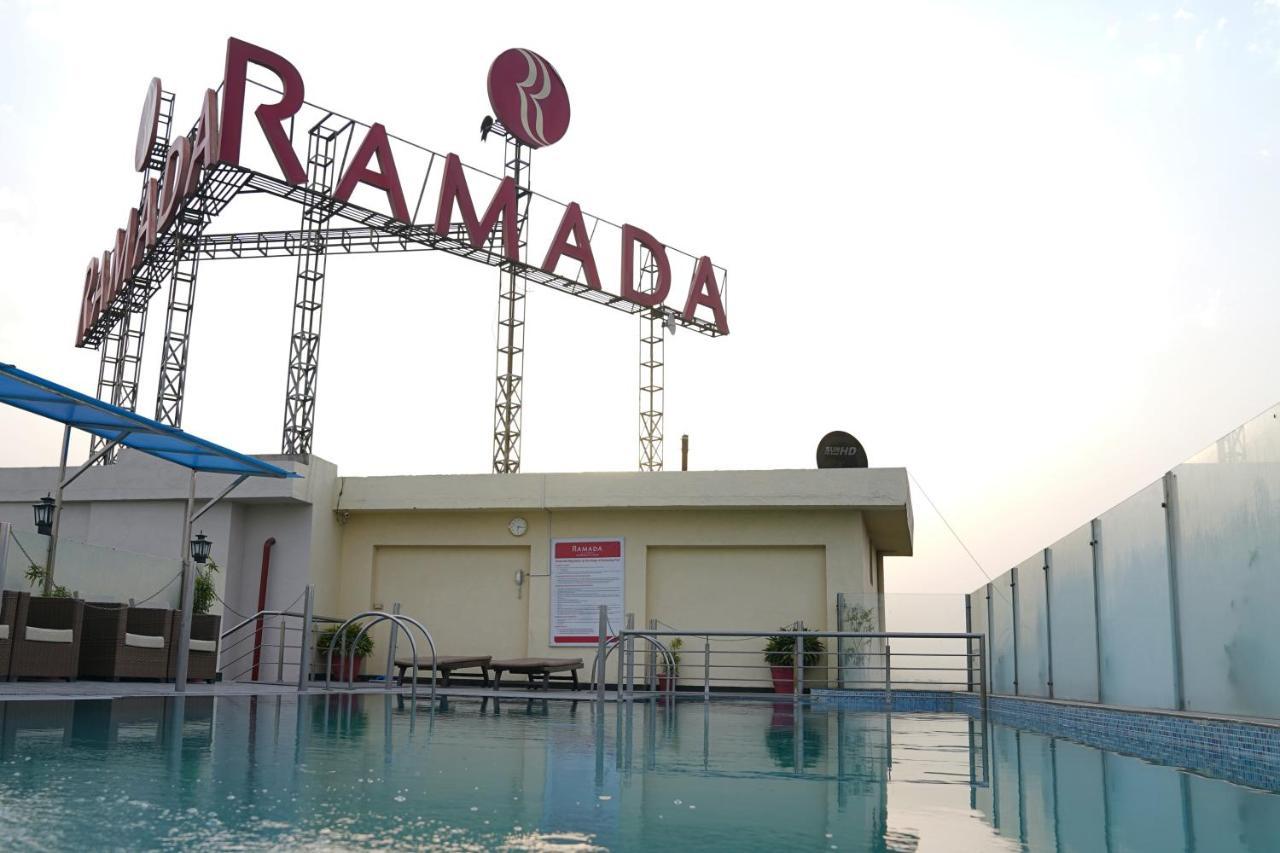 Ramada By Wyndham Jalandhar City Center Zewnętrze zdjęcie