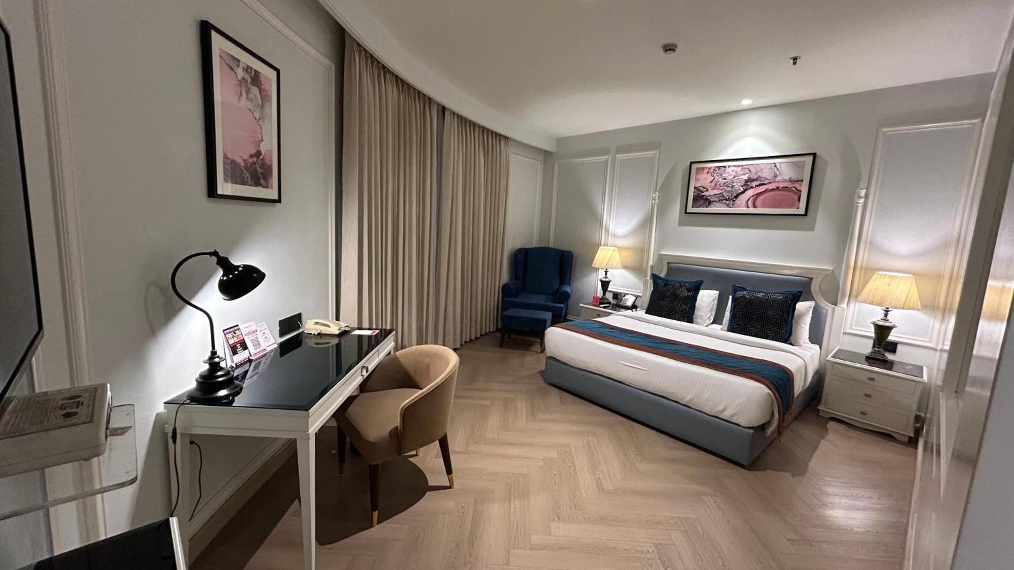 Ramada By Wyndham Jalandhar City Center Zewnętrze zdjęcie