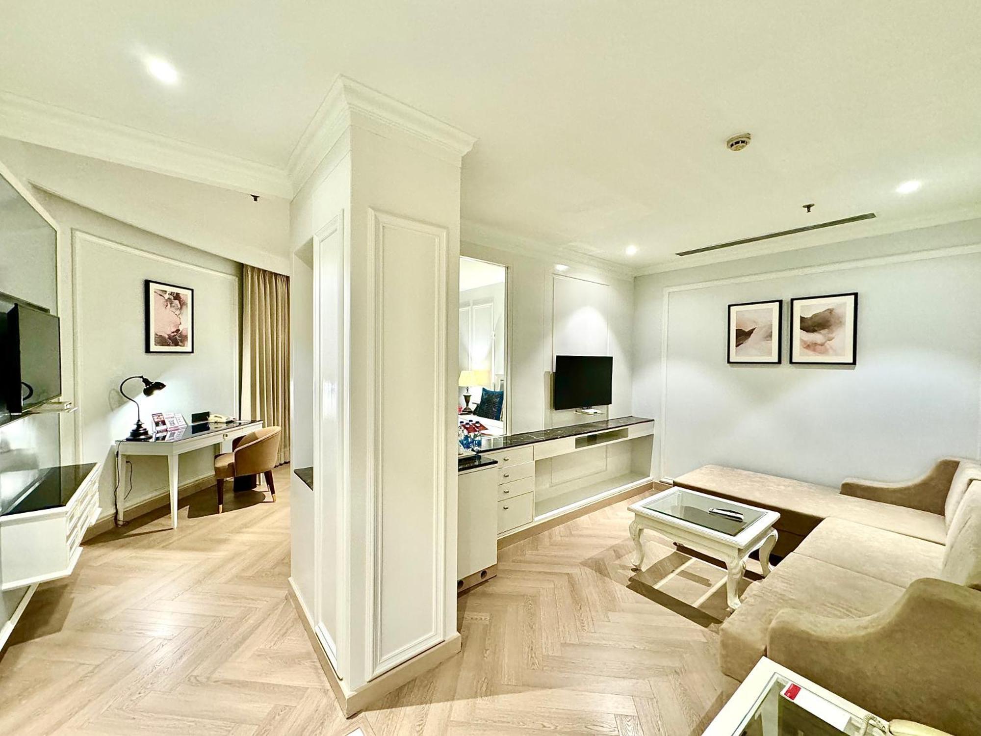 Ramada By Wyndham Jalandhar City Center Zewnętrze zdjęcie