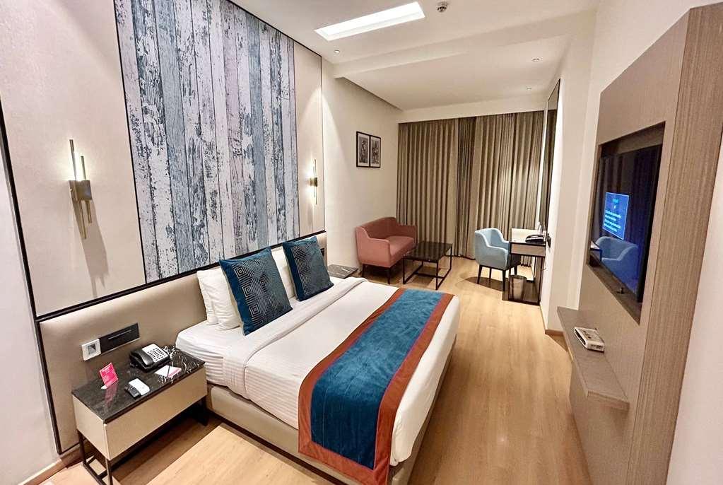 Ramada By Wyndham Jalandhar City Center Pokój zdjęcie